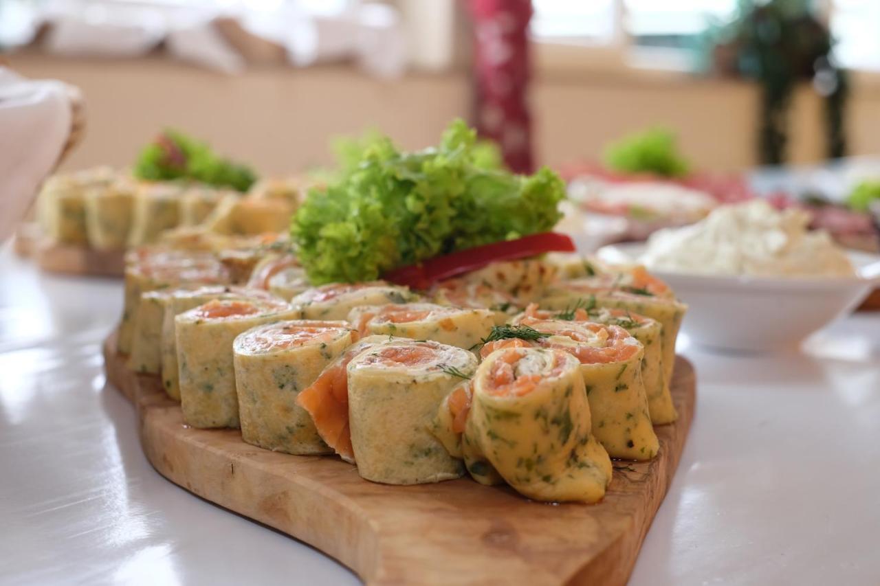 Hotel Mennicken Wurselen Ngoại thất bức ảnh