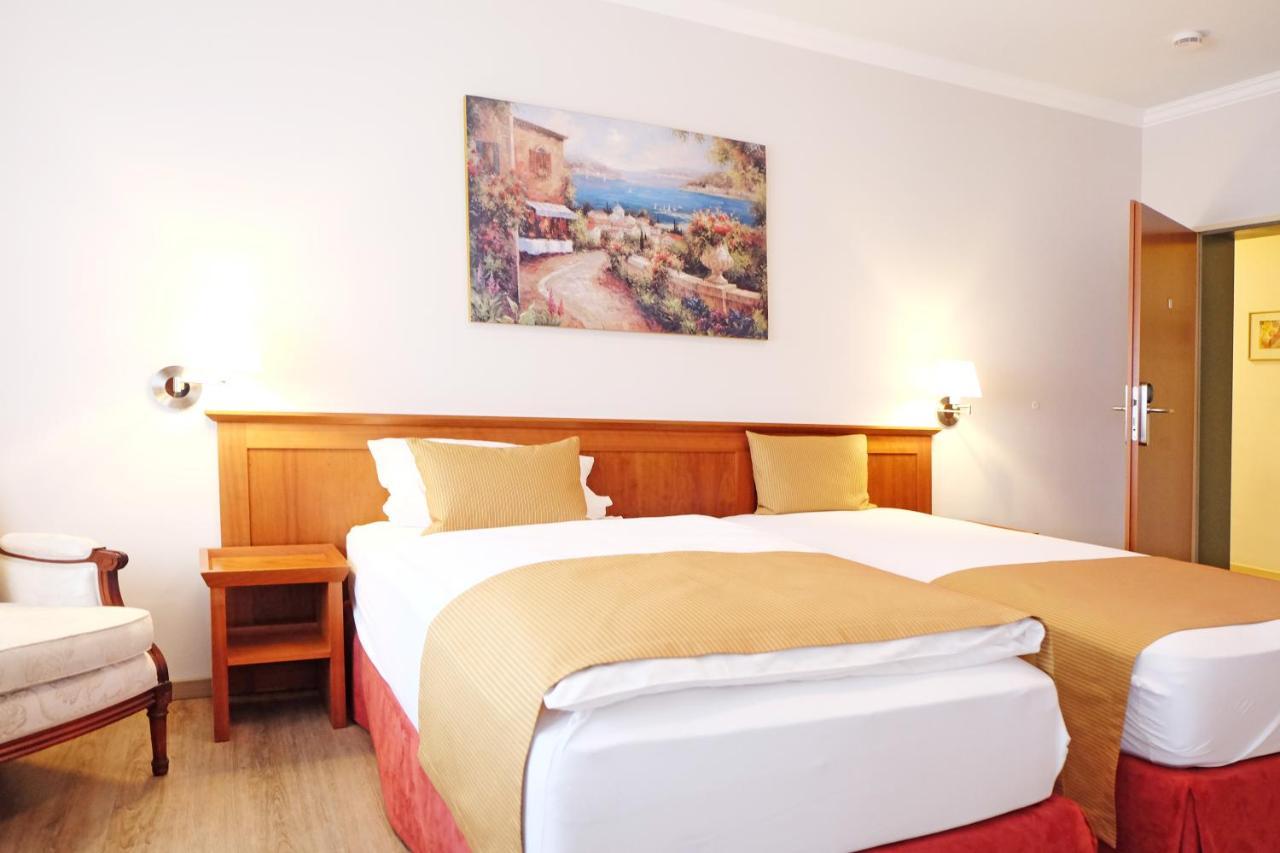 Hotel Mennicken Wurselen Ngoại thất bức ảnh