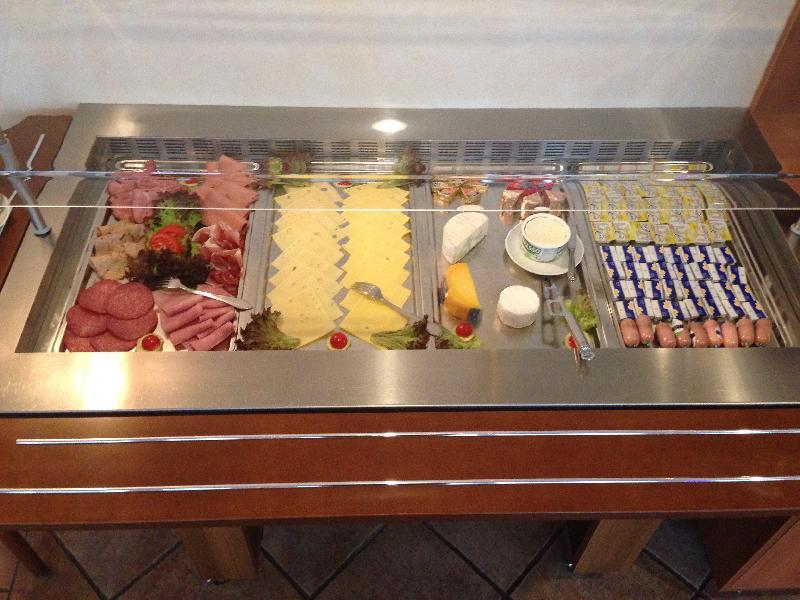 Hotel Mennicken Wurselen Ngoại thất bức ảnh