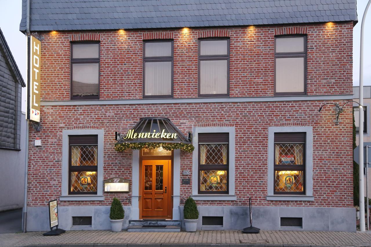 Hotel Mennicken Wurselen Ngoại thất bức ảnh